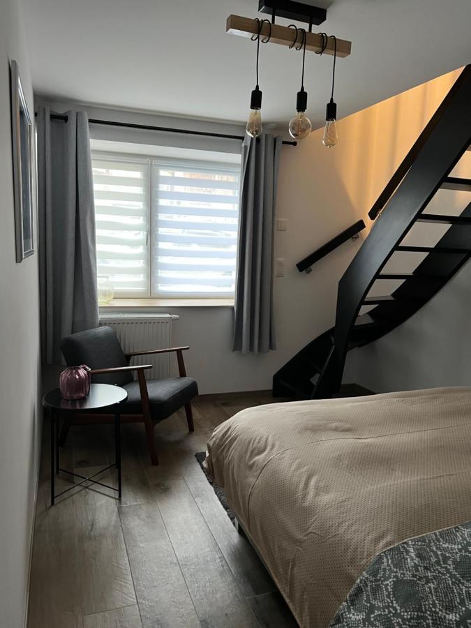 Les Duplex De La Place Des Ecoles Spa Dış mekan fotoğraf